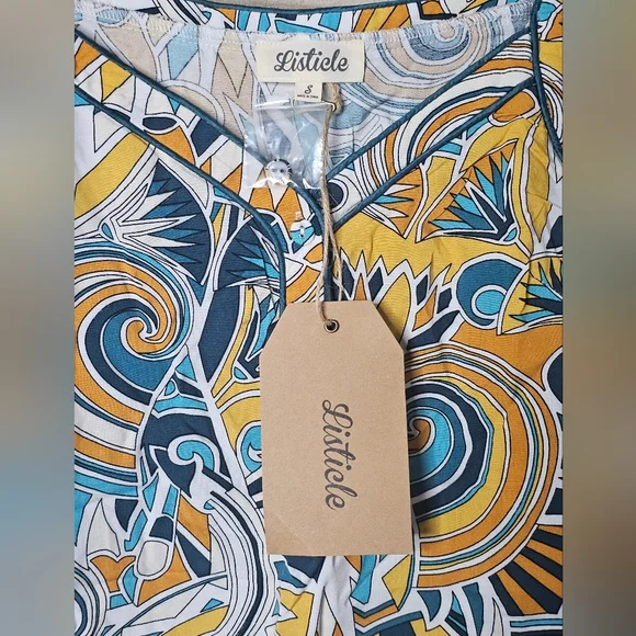 Listicle: Half Button-Up Tank Top NWT!! - Picture 3 of 7